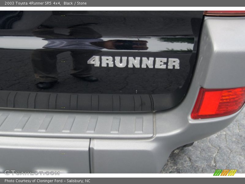 Black / Stone 2003 Toyota 4Runner SR5 4x4