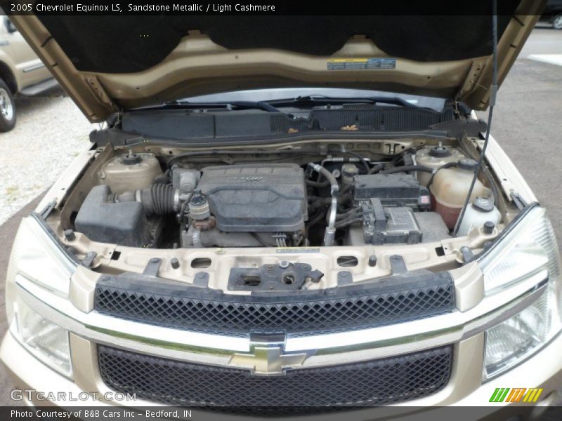 Sandstone Metallic / Light Cashmere 2005 Chevrolet Equinox LS