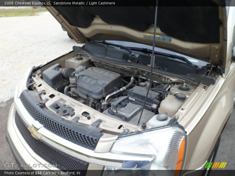 Sandstone Metallic / Light Cashmere 2005 Chevrolet Equinox LS