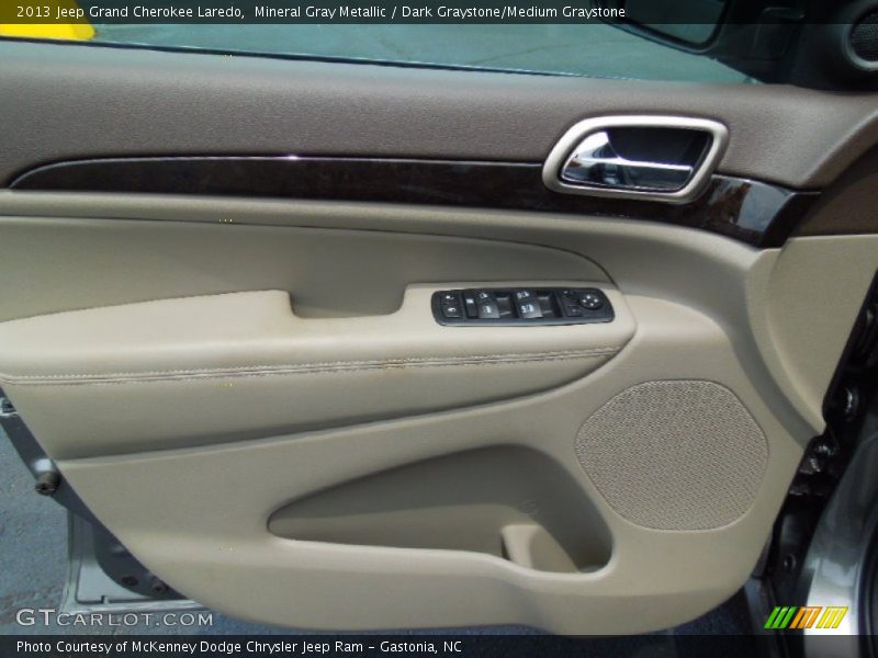 Mineral Gray Metallic / Dark Graystone/Medium Graystone 2013 Jeep Grand Cherokee Laredo