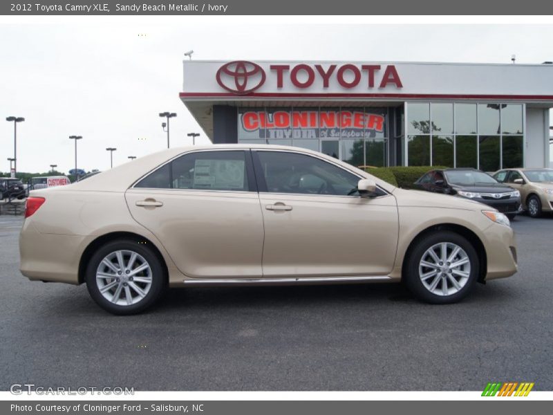 Sandy Beach Metallic / Ivory 2012 Toyota Camry XLE