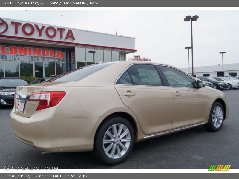 Sandy Beach Metallic / Ivory 2012 Toyota Camry XLE