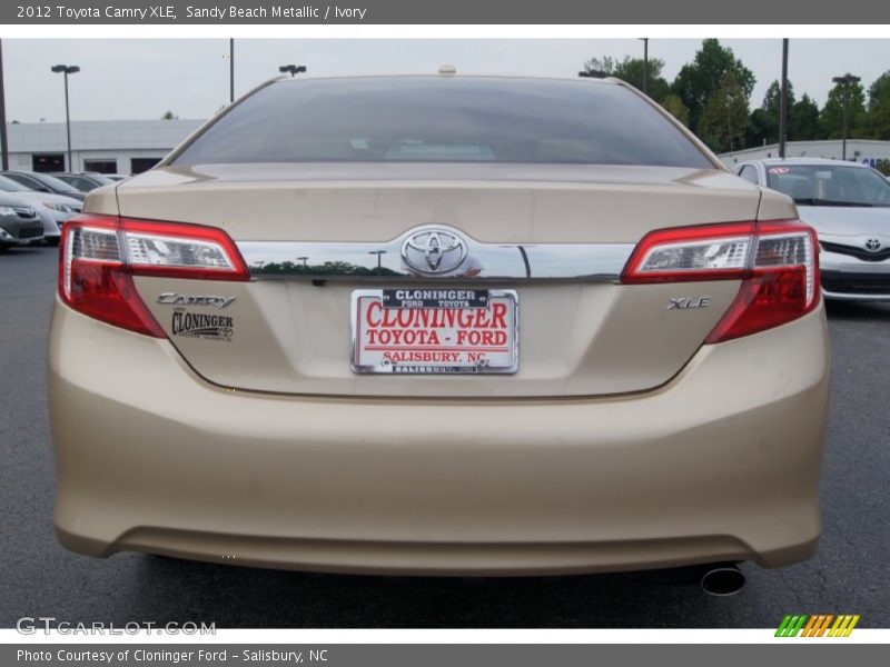 Sandy Beach Metallic / Ivory 2012 Toyota Camry XLE