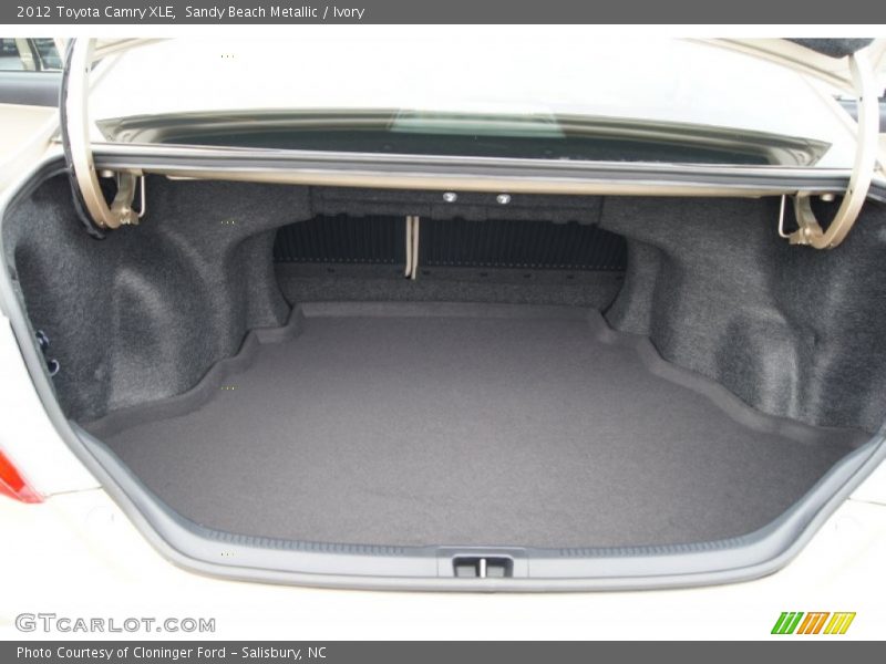 Sandy Beach Metallic / Ivory 2012 Toyota Camry XLE