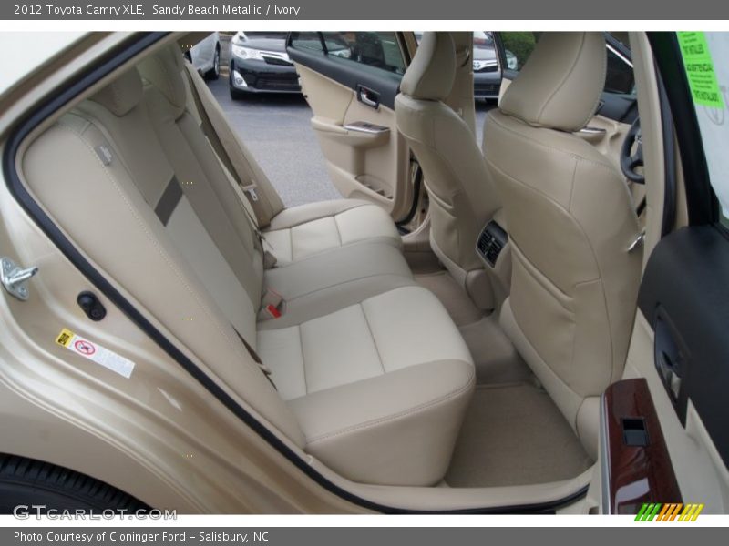 Sandy Beach Metallic / Ivory 2012 Toyota Camry XLE