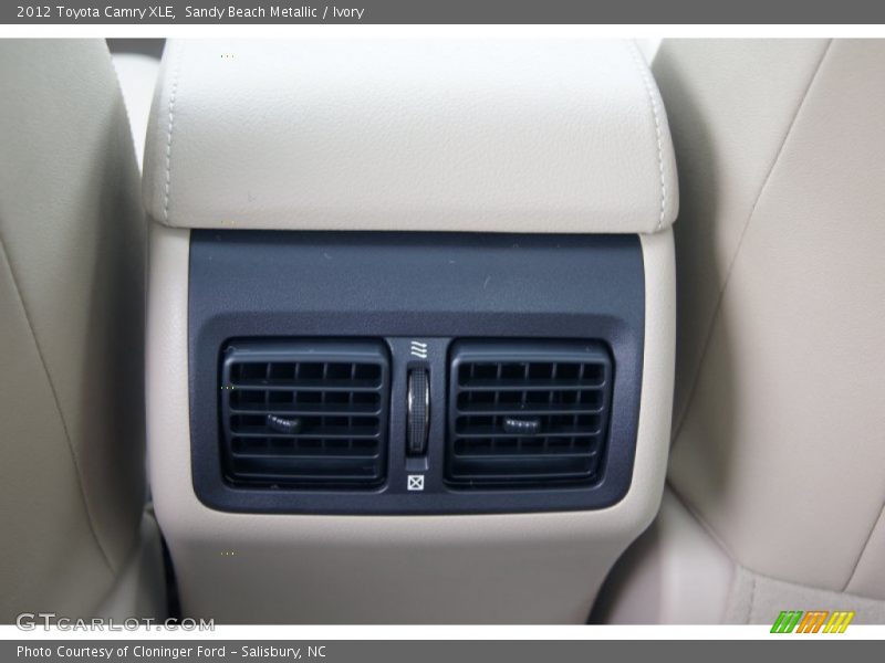 Sandy Beach Metallic / Ivory 2012 Toyota Camry XLE