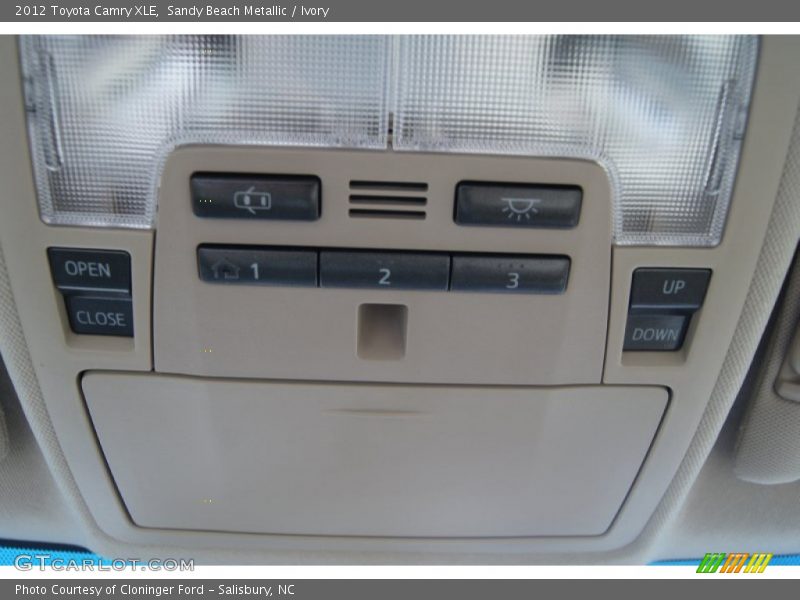 Sandy Beach Metallic / Ivory 2012 Toyota Camry XLE