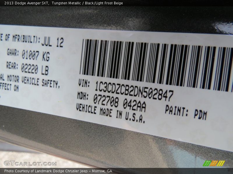 Tungsten Metallic / Black/Light Frost Beige 2013 Dodge Avenger SXT