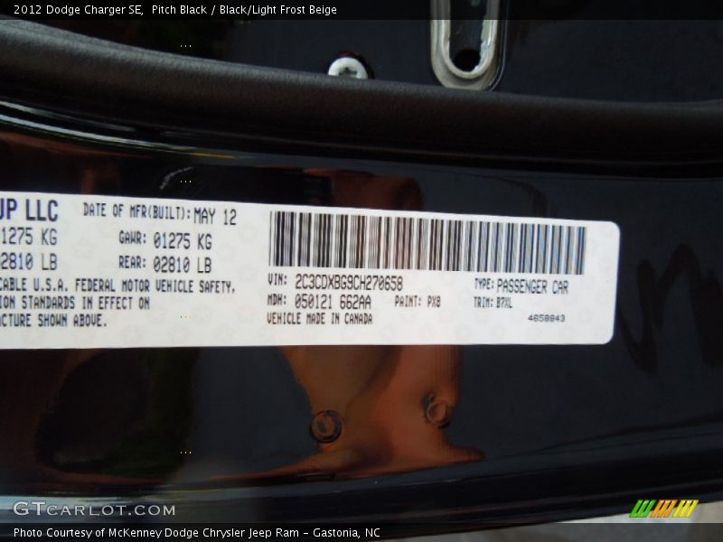 Pitch Black / Black/Light Frost Beige 2012 Dodge Charger SE