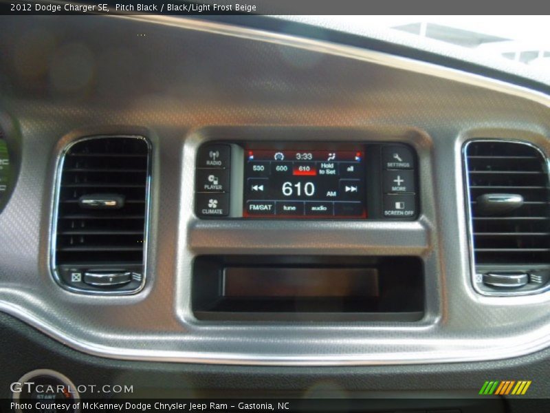 Pitch Black / Black/Light Frost Beige 2012 Dodge Charger SE