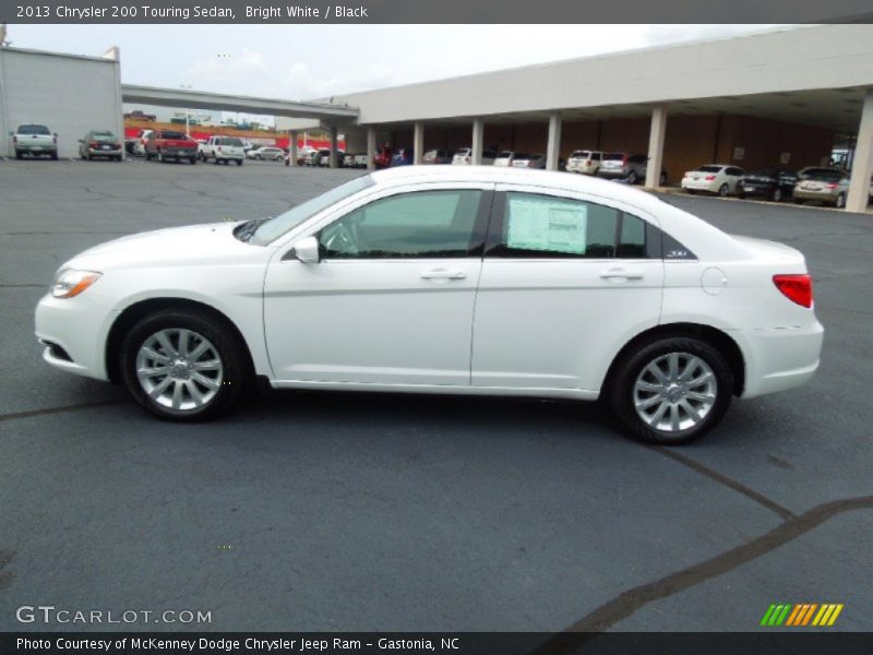 Bright White / Black 2013 Chrysler 200 Touring Sedan