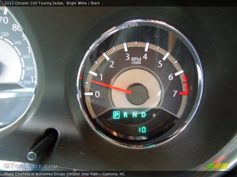 Bright White / Black 2013 Chrysler 200 Touring Sedan