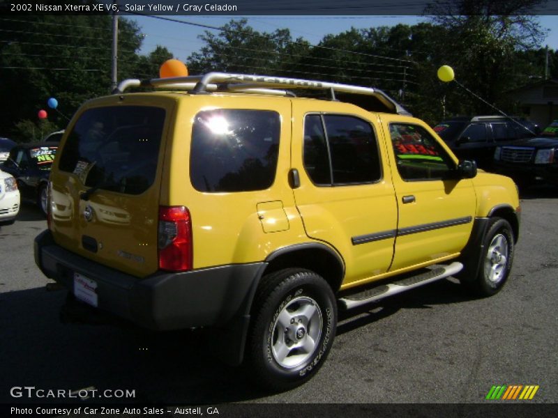 Solar Yellow / Gray Celadon 2002 Nissan Xterra XE V6