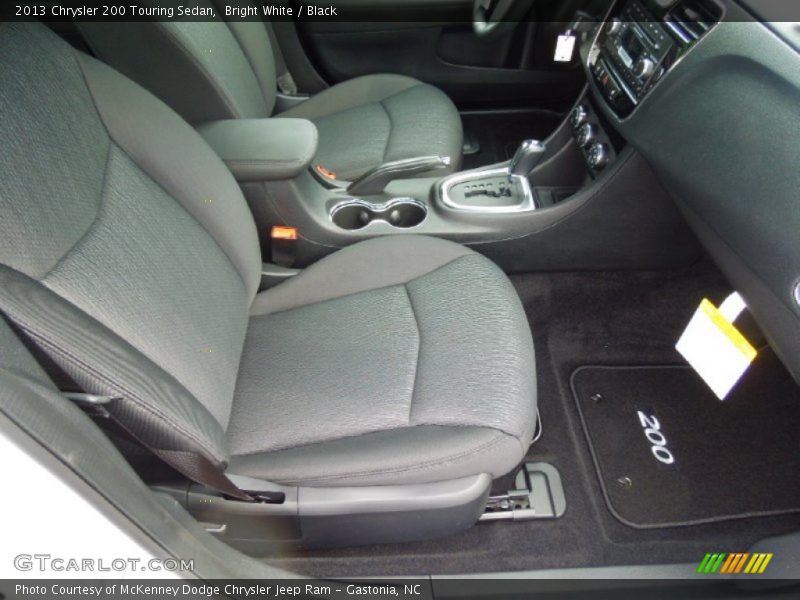 Bright White / Black 2013 Chrysler 200 Touring Sedan