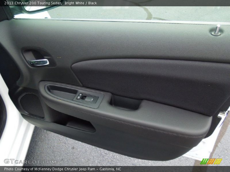 Bright White / Black 2013 Chrysler 200 Touring Sedan