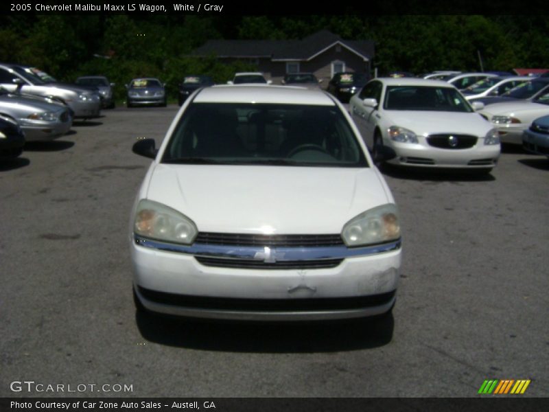 White / Gray 2005 Chevrolet Malibu Maxx LS Wagon
