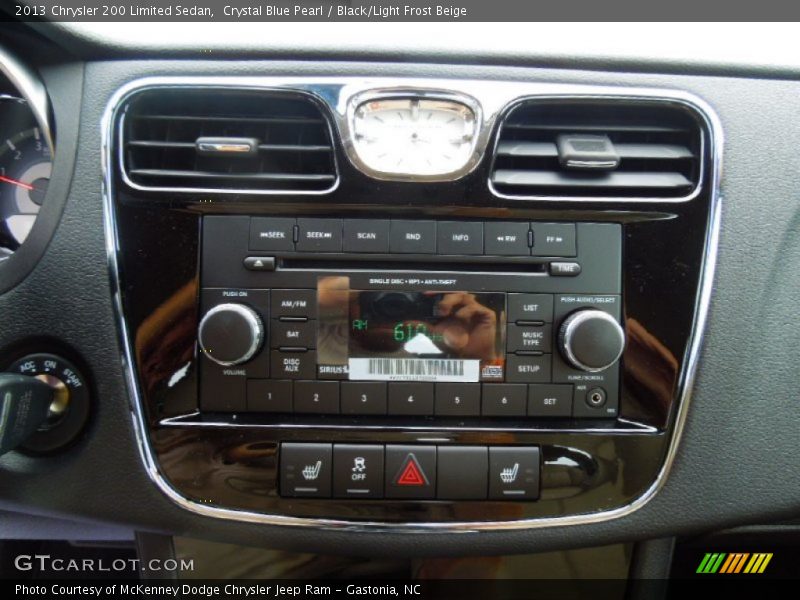 Audio System of 2013 200 Limited Sedan