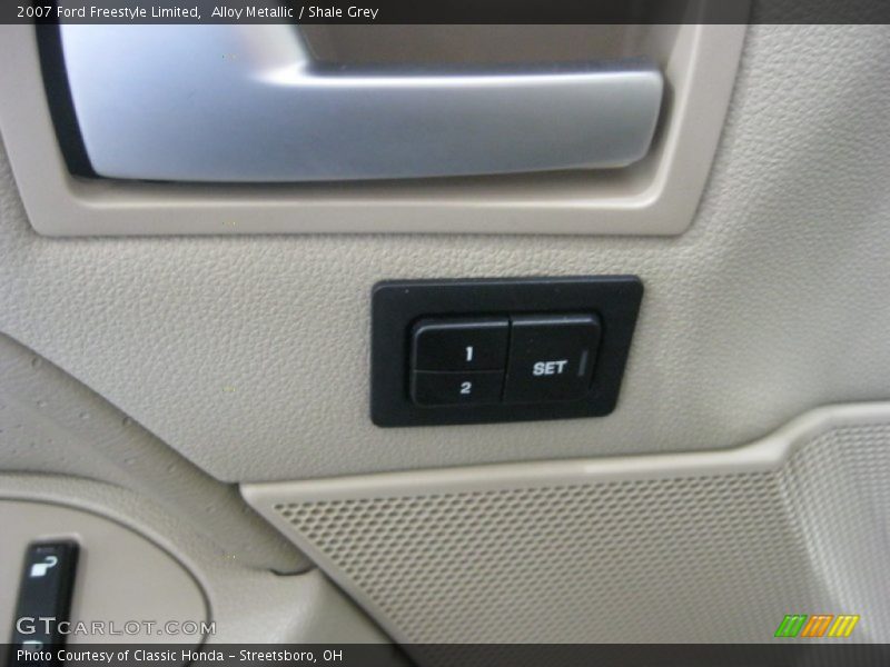 Alloy Metallic / Shale Grey 2007 Ford Freestyle Limited