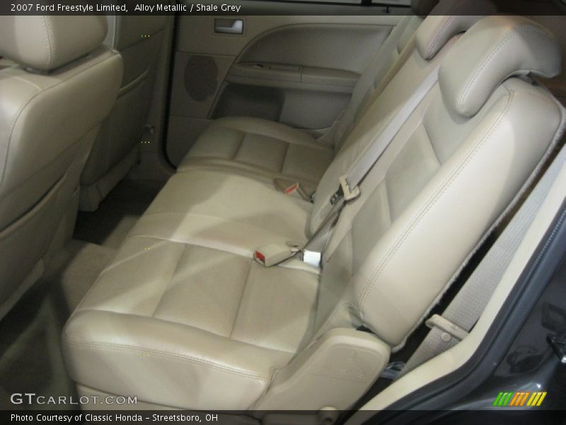 Alloy Metallic / Shale Grey 2007 Ford Freestyle Limited
