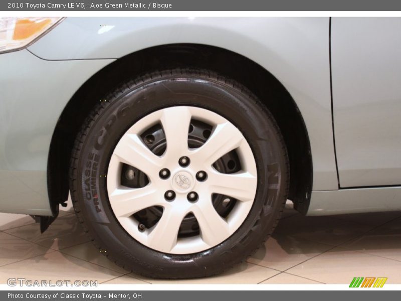 Aloe Green Metallic / Bisque 2010 Toyota Camry LE V6