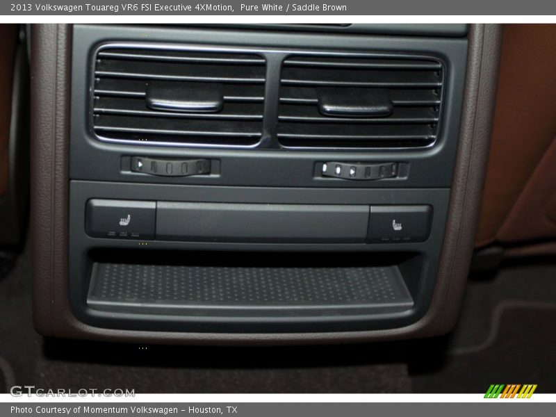 Pure White / Saddle Brown 2013 Volkswagen Touareg VR6 FSI Executive 4XMotion