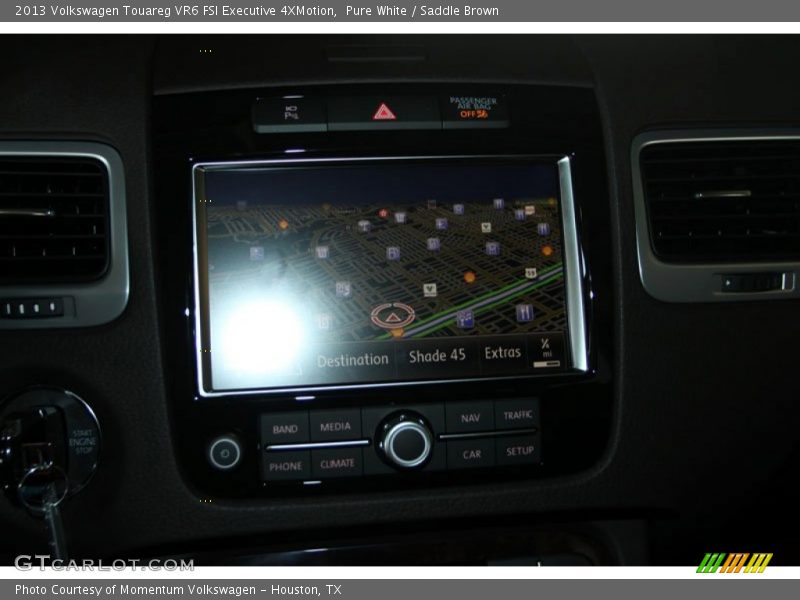 Pure White / Saddle Brown 2013 Volkswagen Touareg VR6 FSI Executive 4XMotion