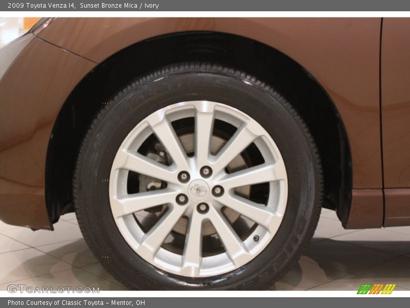 Sunset Bronze Mica / Ivory 2009 Toyota Venza I4