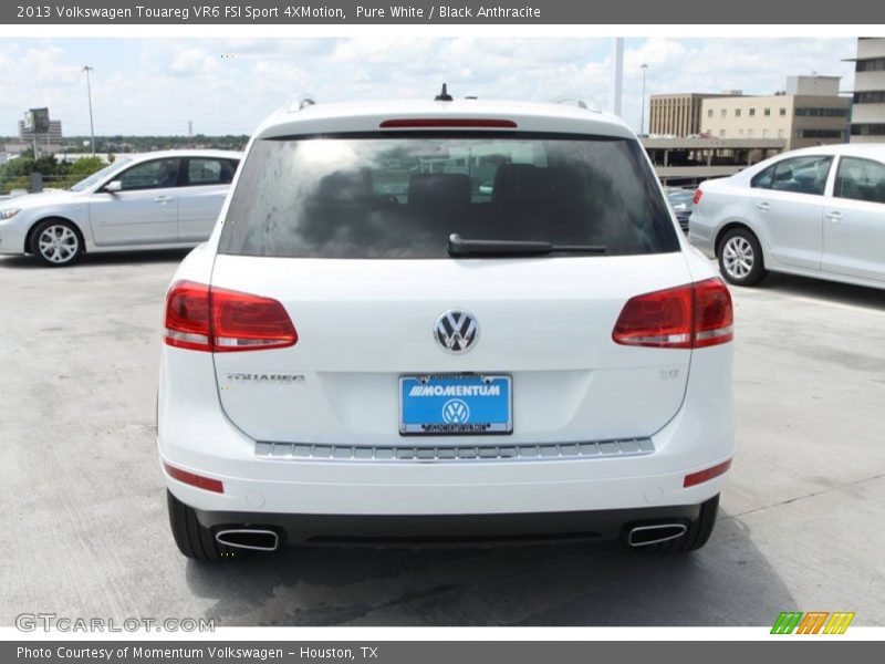 Pure White / Black Anthracite 2013 Volkswagen Touareg VR6 FSI Sport 4XMotion