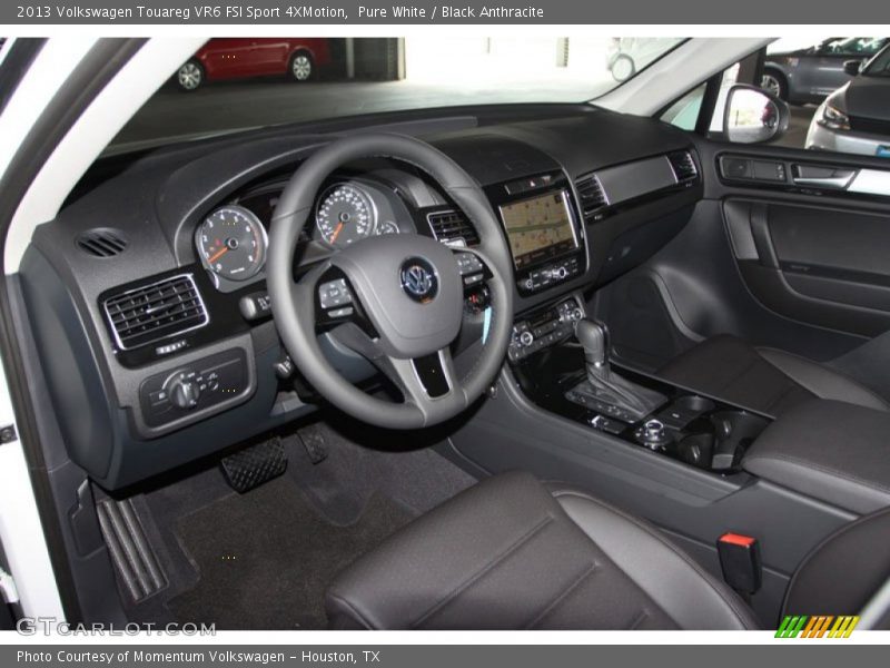 Pure White / Black Anthracite 2013 Volkswagen Touareg VR6 FSI Sport 4XMotion