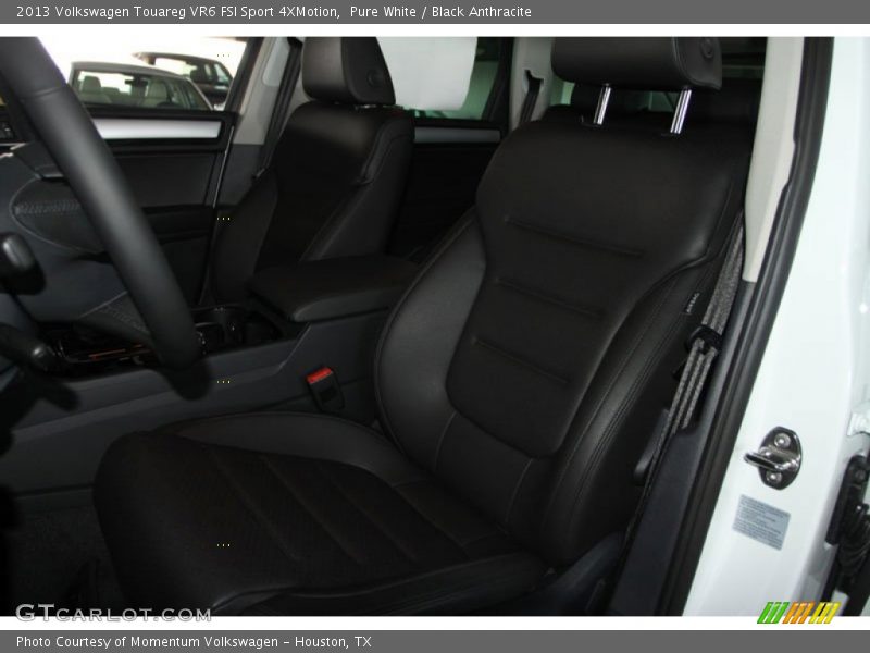 Pure White / Black Anthracite 2013 Volkswagen Touareg VR6 FSI Sport 4XMotion