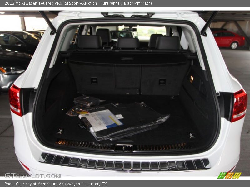 Pure White / Black Anthracite 2013 Volkswagen Touareg VR6 FSI Sport 4XMotion