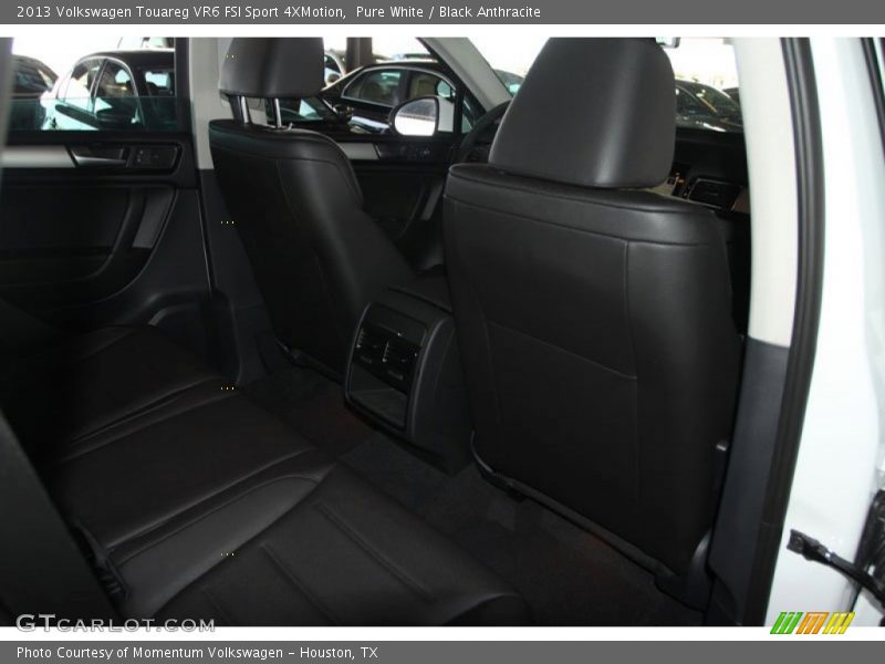 Pure White / Black Anthracite 2013 Volkswagen Touareg VR6 FSI Sport 4XMotion