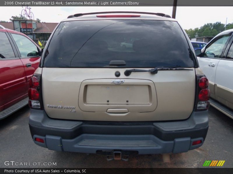 Sandstone Metallic / Light Cashmere/Ebony 2006 Chevrolet TrailBlazer LS 4x4
