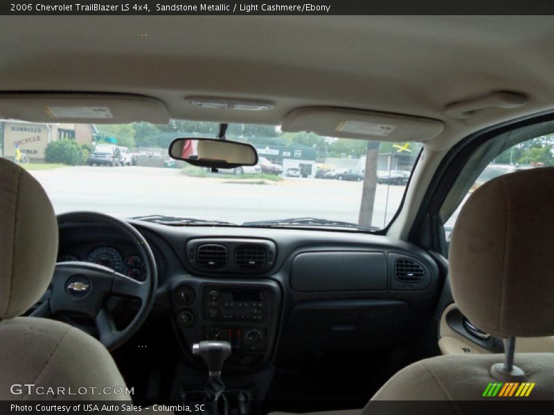 Sandstone Metallic / Light Cashmere/Ebony 2006 Chevrolet TrailBlazer LS 4x4