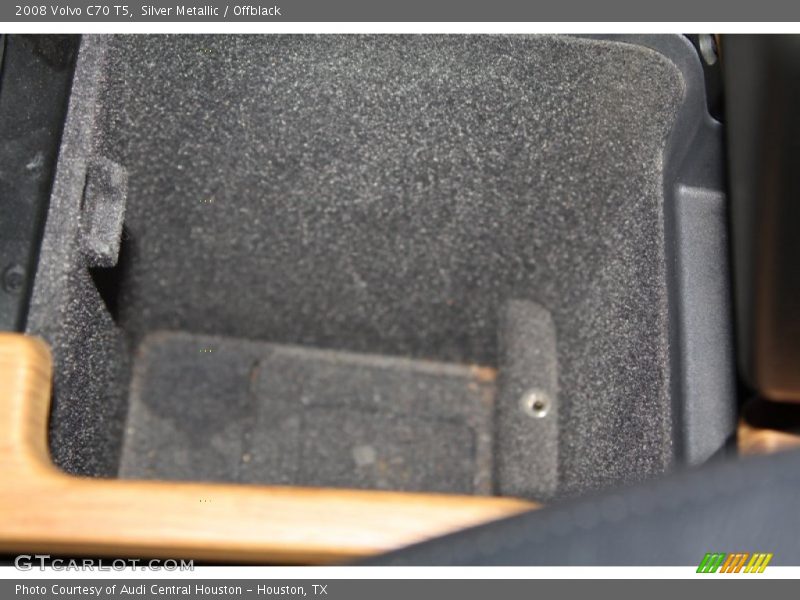 Silver Metallic / Offblack 2008 Volvo C70 T5