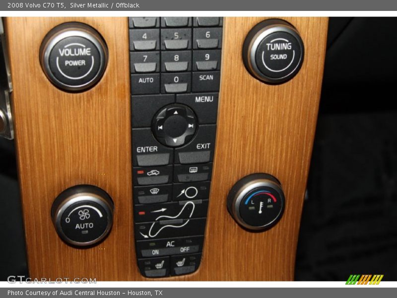 Silver Metallic / Offblack 2008 Volvo C70 T5