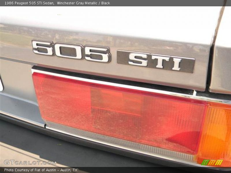  1986 505 STI Sedan Logo
