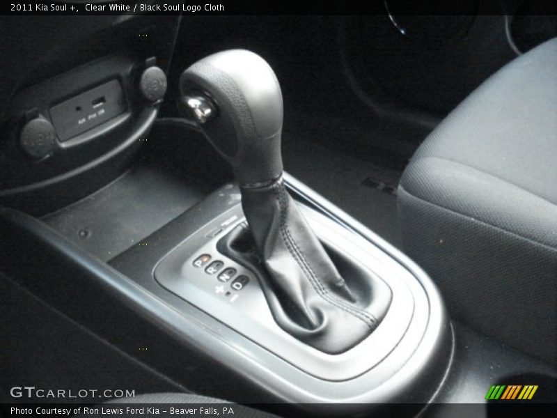 Clear White / Black Soul Logo Cloth 2011 Kia Soul +