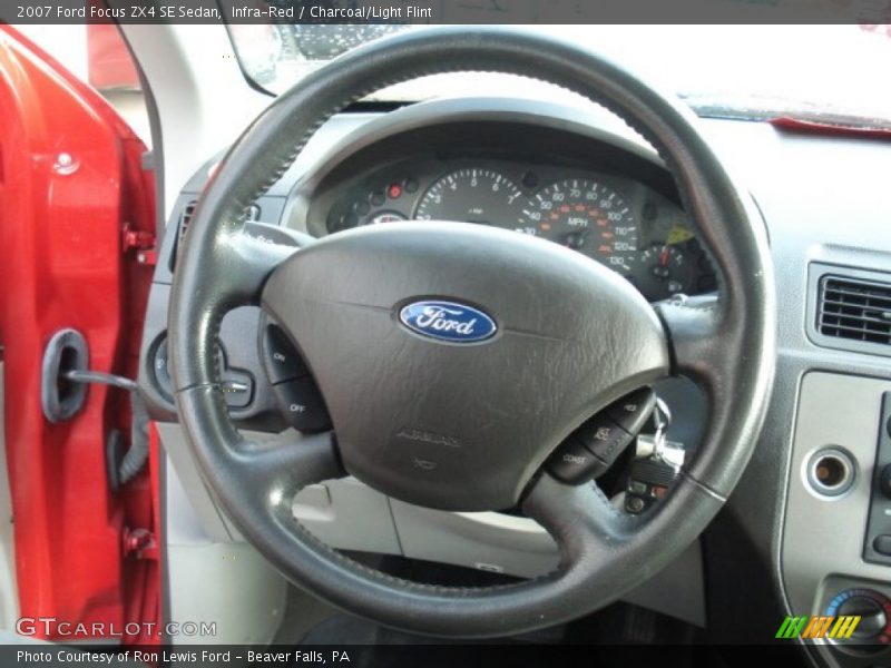 Infra-Red / Charcoal/Light Flint 2007 Ford Focus ZX4 SE Sedan
