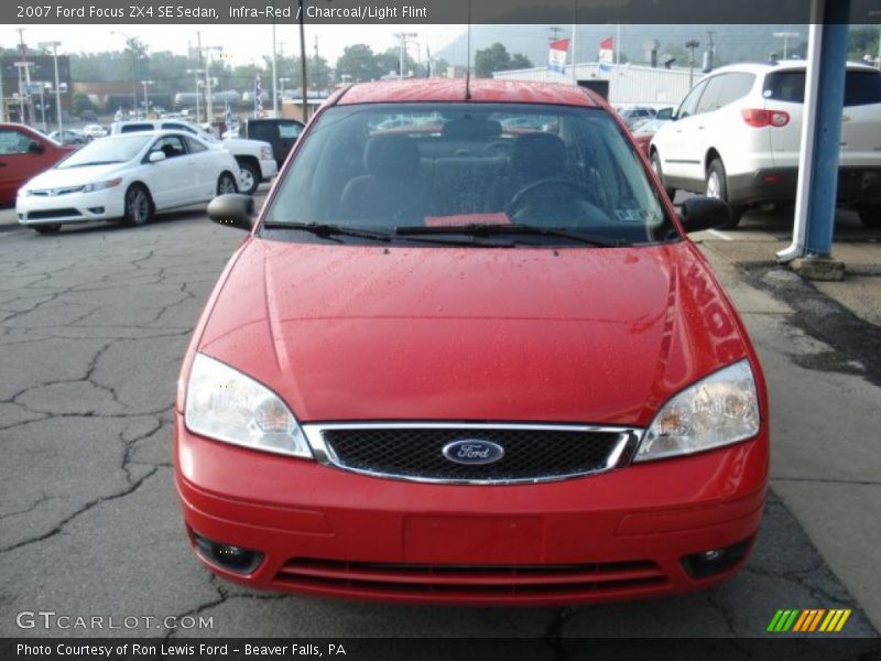 Infra-Red / Charcoal/Light Flint 2007 Ford Focus ZX4 SE Sedan