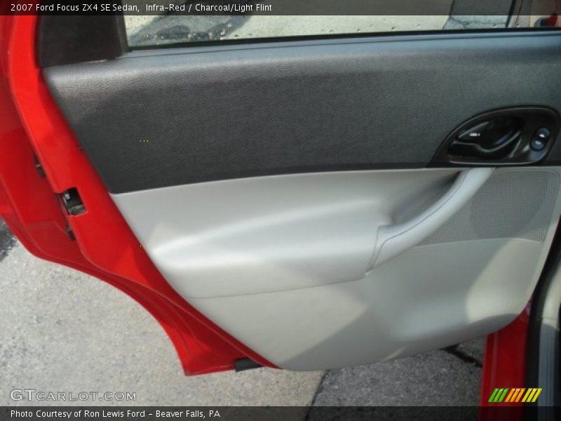 Infra-Red / Charcoal/Light Flint 2007 Ford Focus ZX4 SE Sedan