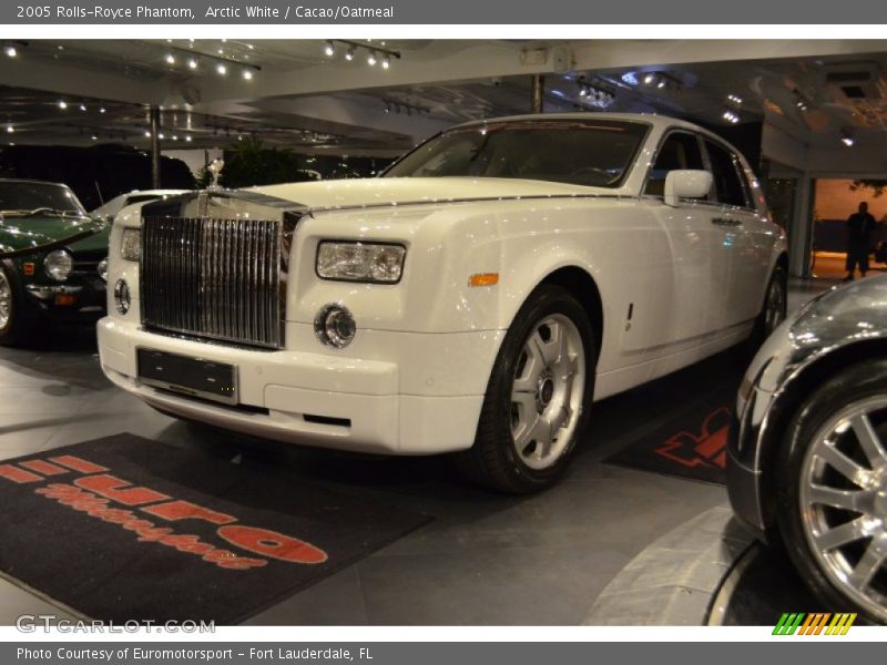 Arctic White / Cacao/Oatmeal 2005 Rolls-Royce Phantom