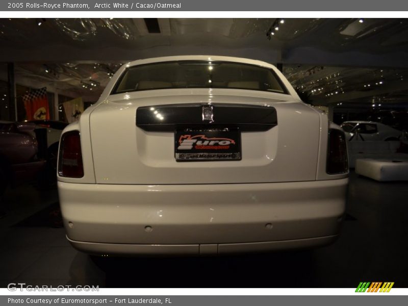 Arctic White / Cacao/Oatmeal 2005 Rolls-Royce Phantom