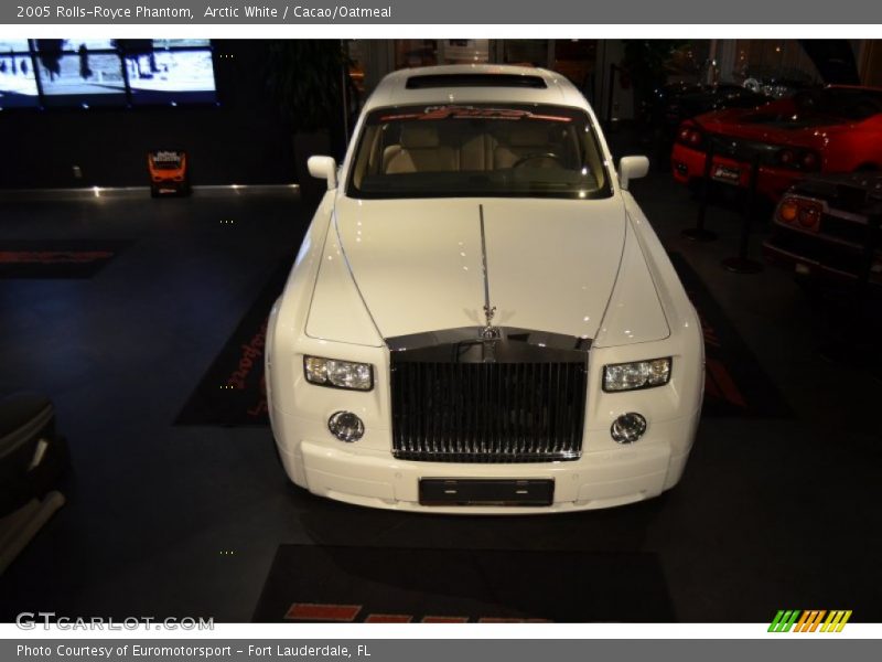 Arctic White / Cacao/Oatmeal 2005 Rolls-Royce Phantom