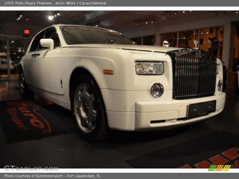 Arctic White / Cacao/Oatmeal 2005 Rolls-Royce Phantom