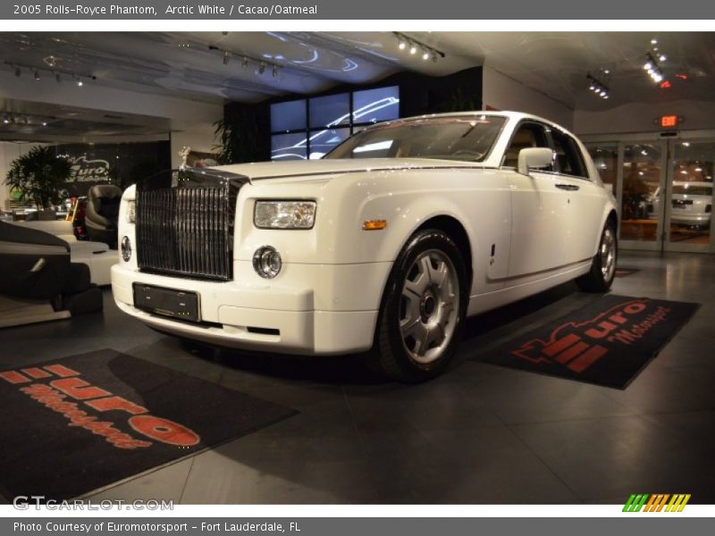 Arctic White / Cacao/Oatmeal 2005 Rolls-Royce Phantom