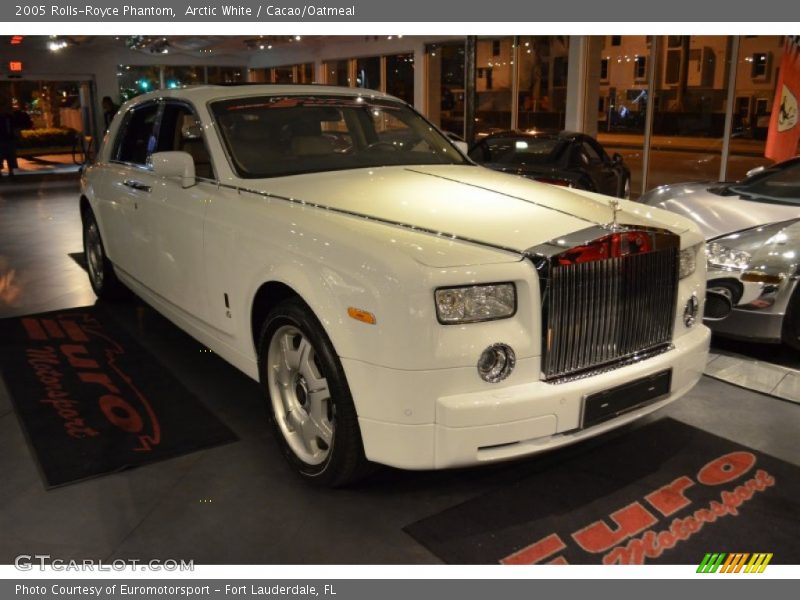 Arctic White / Cacao/Oatmeal 2005 Rolls-Royce Phantom