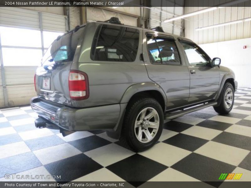 Platinum Metallic / Charcoal 2004 Nissan Pathfinder LE Platinum