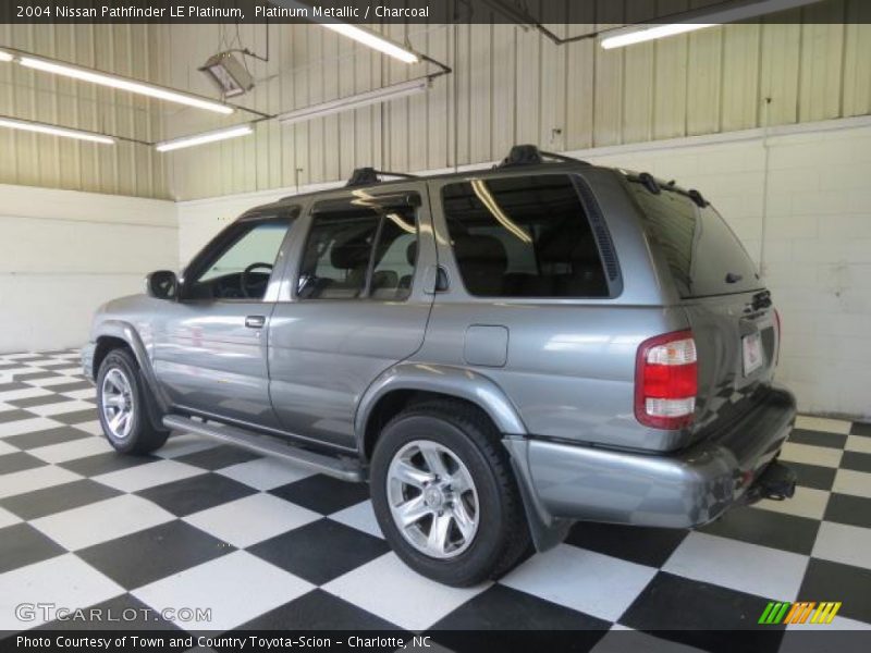 Platinum Metallic / Charcoal 2004 Nissan Pathfinder LE Platinum