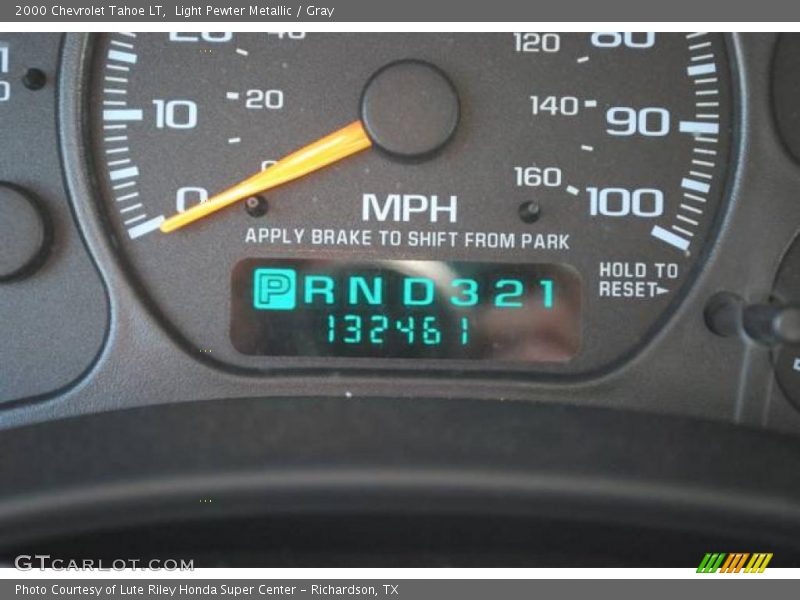 Light Pewter Metallic / Gray 2000 Chevrolet Tahoe LT
